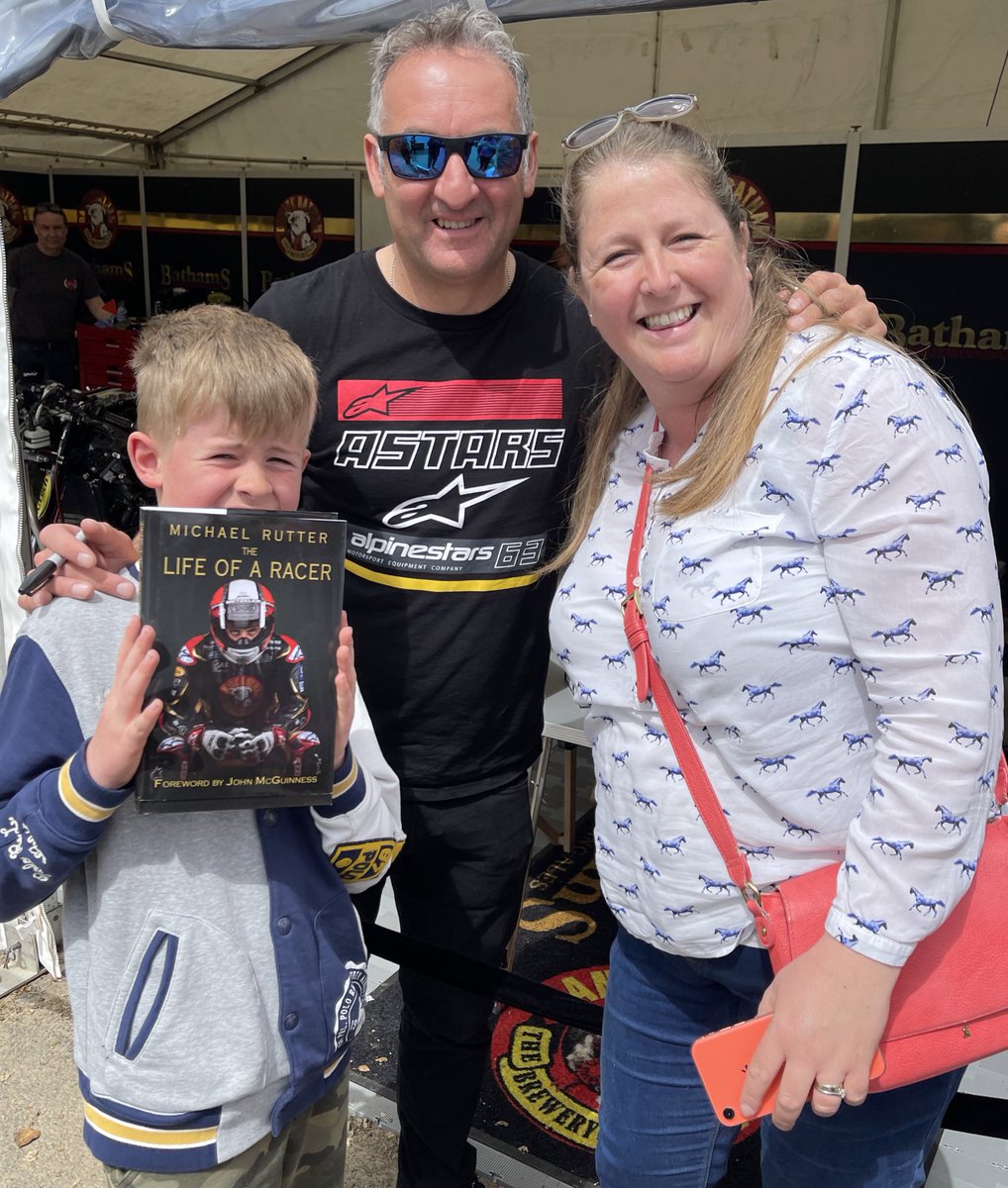 ThisIsMeSLB's tweet photo. Yay, TT has started again!! #TT2022 #ttraces #iomstory #visitiom #michaelrutter https://t.co/8lk6l3R3TZ