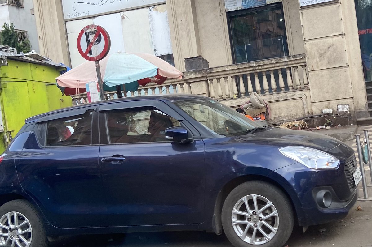 jituk9's tweet photo. This car regularly in NO PARKING & hope @MTPHereToHelp did issue #echallan based on last complain, they still r not scared of breaking #traffic rules, req @sanjayp_1 to instruct officer for Strict action this time, so stop nuisance, its a challenge fr @MumbaiPolice #MumbaiTraffic https://t.co/NSnHNUfW0c
