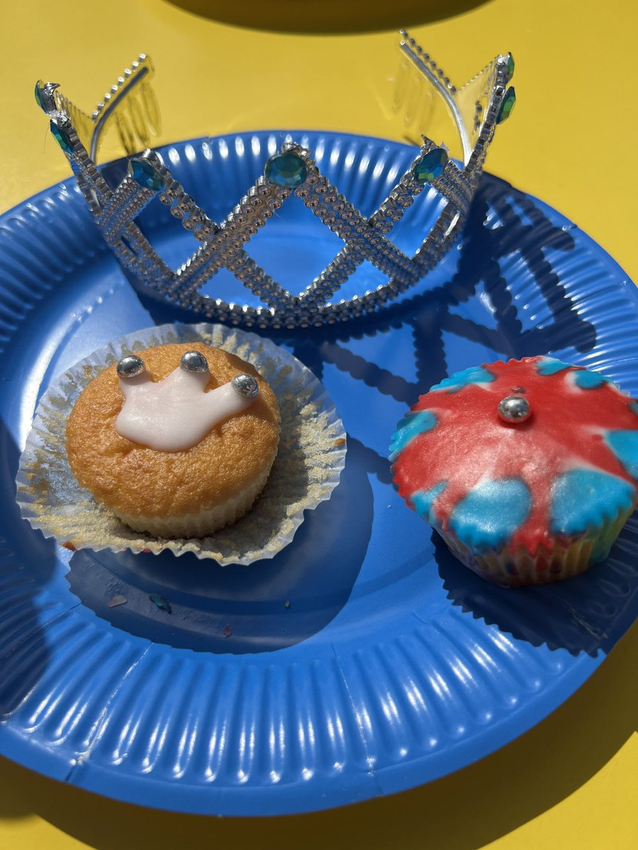 Year3sps's tweet photo. @SouthburySchool @Year4sps We had the best time! 😋🧁 https://t.co/yjHYbcczBD