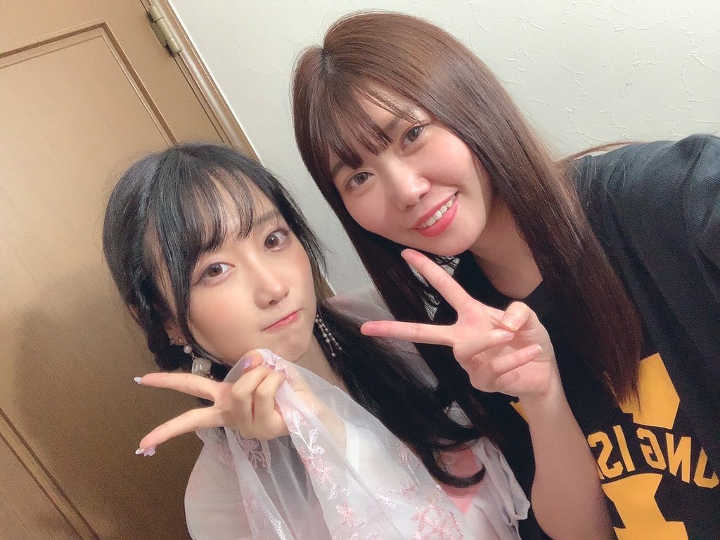 今日の個撮は初めてゆいちゃんと被ってて
一緒にご飯食べたり、オフ会の相談させてもらったり、面白い話したりしたり沢山笑わせてもらった！！
面白すぎて大好き☺️❤️
次はレースでまたあえるねぇ♪(๑ᴖ◡ᴖ๑)♪
にっこり饅頭！！
満枠お疲れ様♨️