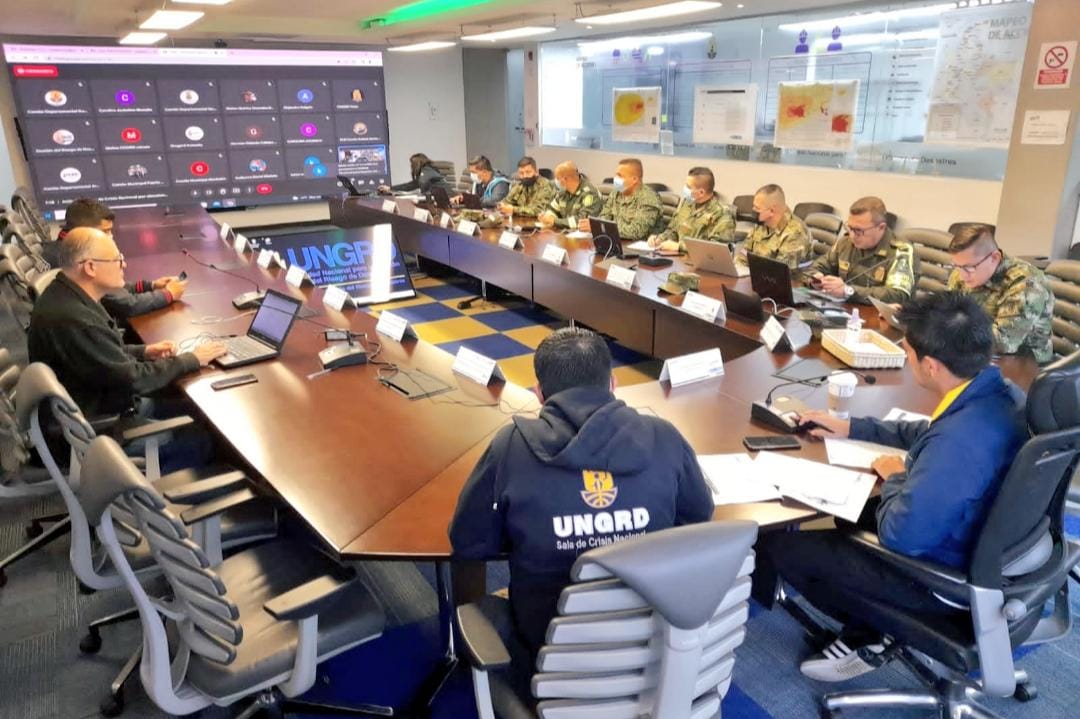 UNGRD's tweet photo. En articulación con entidades miembro del Sistema Nal. de Gestión del Riesgo de Desastres y en conexión con los Consejos Territoriales de Gestión del Riesgo, @UNGRD mantiene coordinación para dar atención a cualquier situación que se pueda registrar durante el proceso electoral. https://t.co/uZe0XMd4AR