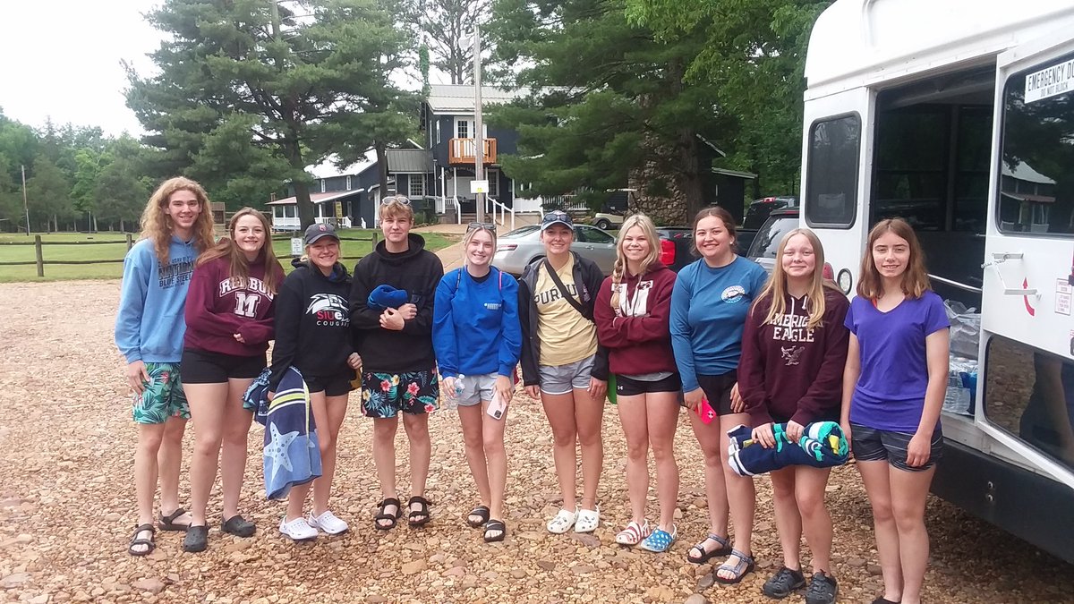 Bmagee72723875's tweet photo. Annual RBHS Float trip, 2022 before and after. It was a bit chilly but we didn't get rained on. Any alumni remember this? #redbudhs #redbud132 https://t.co/YxxlKpZVux