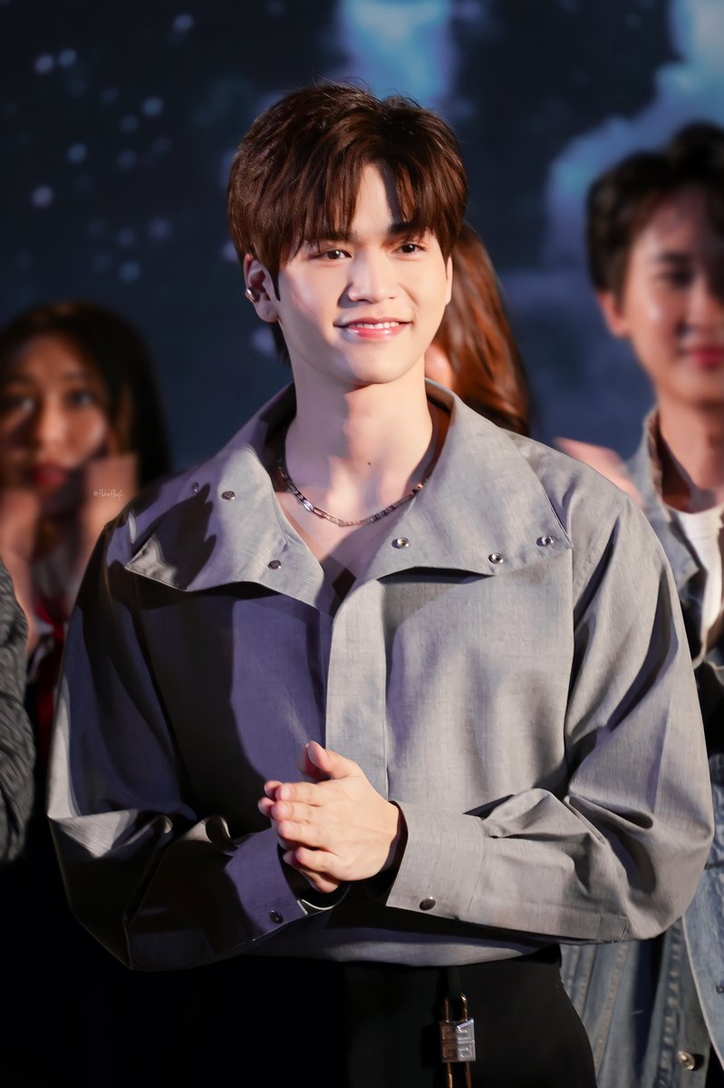 ff_thegallery's tweet photo. Prince 🤴🏻
.
.
220527 มาร์ค จิรันธนิน #StarInMyMindFinalEP
#SkyInYourHeart #ขั้วฟ้าของผม
#เมฆมาร์ค #markjrtn https://t.co/lknNGmuS2d