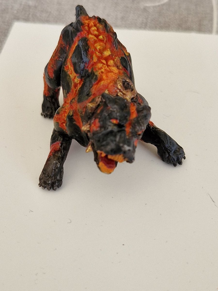 belalurion's tweet photo. This HellHound is my contribution to #Goblinspiration this month, the fires of hell bursting through! @Goblin_Squire https://t.co/ciQXB4Erh6