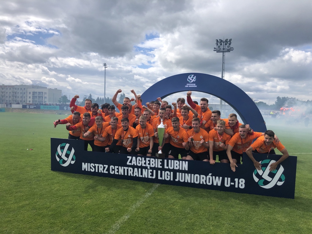 krzych_l's tweet photo. Mistrz! Mistrz! ZAGŁĘBIE! #CLJU18 https://t.co/VI2FtTyN9U