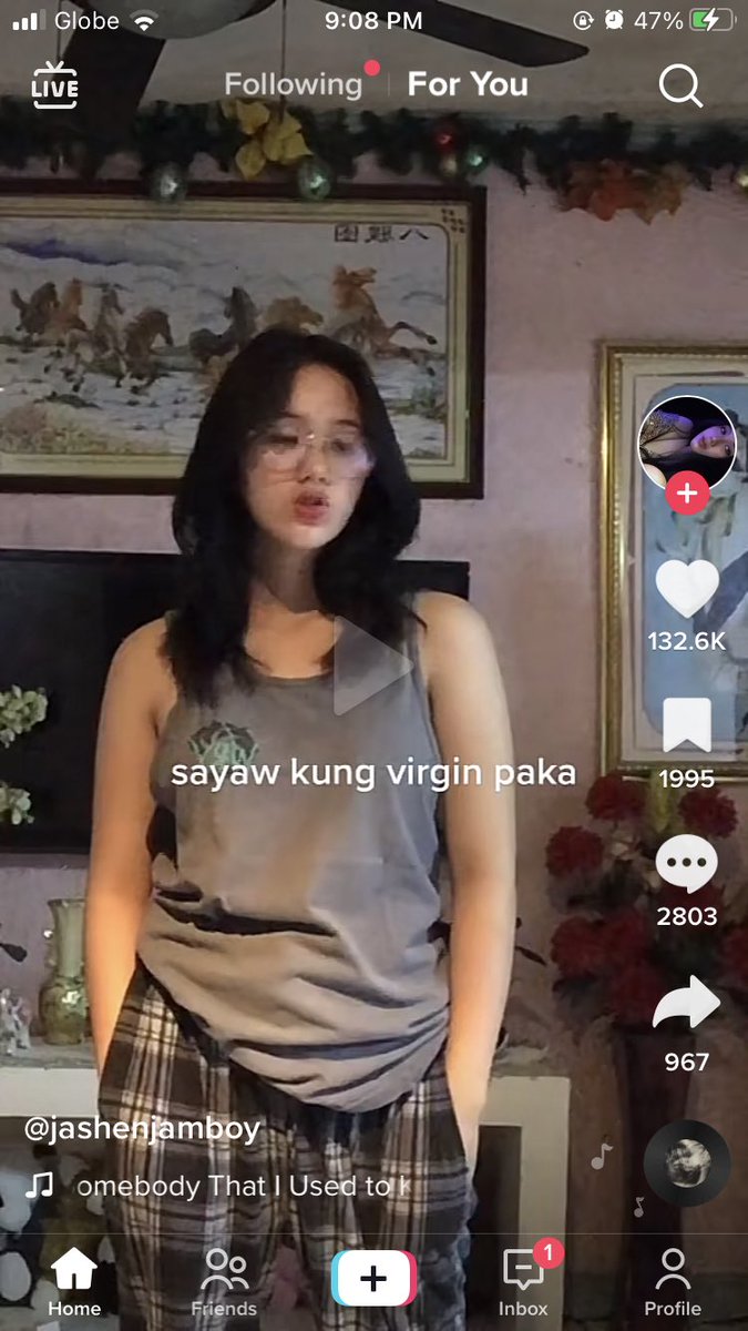 Bellayttttt's tweet photo. And people on the comments be like : best gift mo yan sa asawa mo 

Likeee?? Huhhh? T*ng*n*m*? https://t.co/2AsgaazB4g