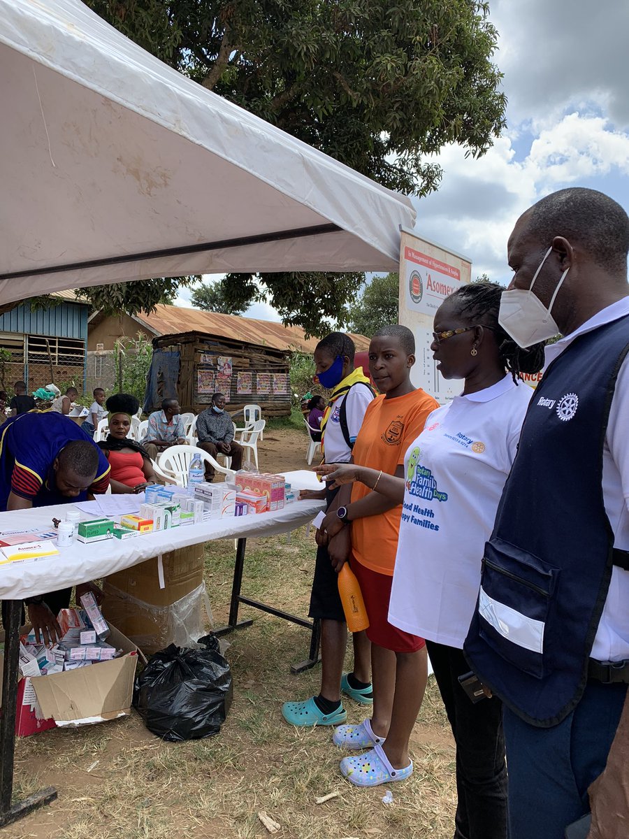 SondeRotary's tweet photo. The operating pharmacy and provision of medical drugs was powered by Abacus pharmaceuticals and emcure pharmaceuticals. We are proud to announce that everyone has been served at the ongoing Rotary family health day. https://t.co/ZMv6TeeFyl
