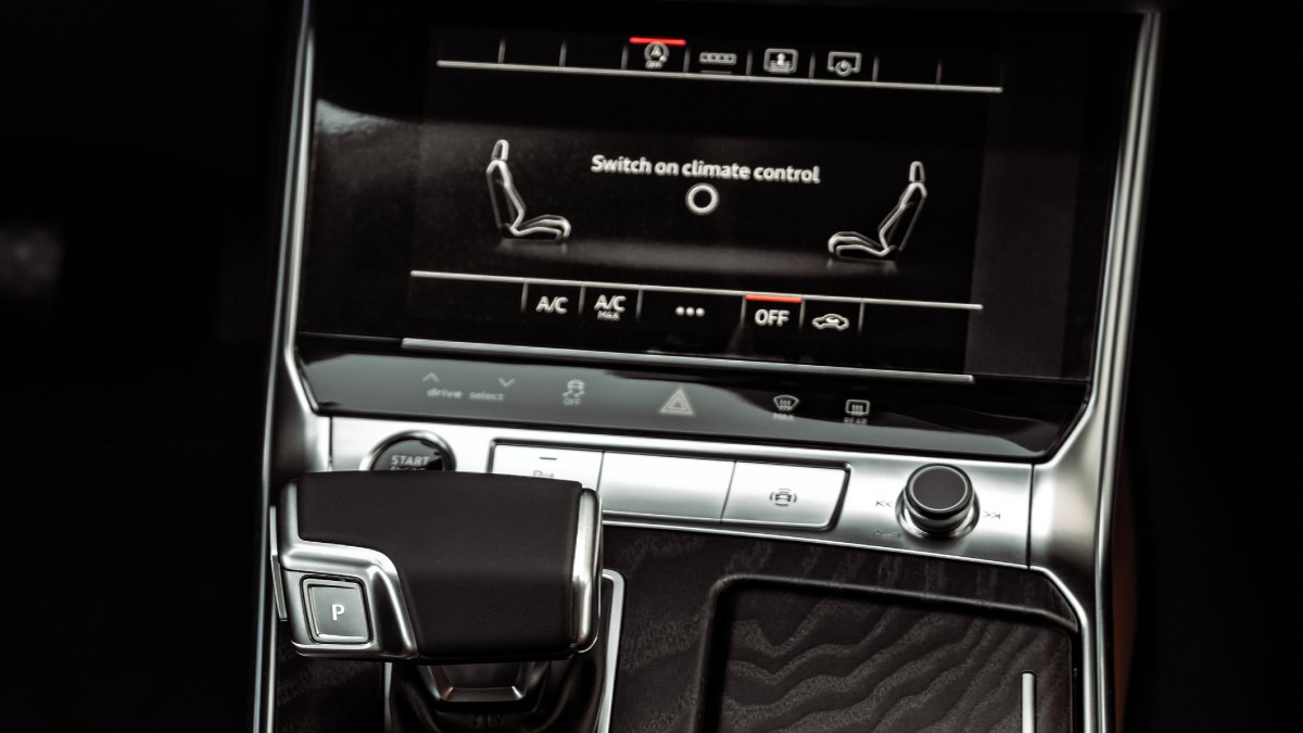 audisouthafrica's tweet photo. Audi's interior tech is a brilliant synthesis of style and systematic intelligence. Our tech allows for easy operation – all without the driver ever having to take their hands off the steering wheel.
Learn more about the tech in your Audi https://t.co/iUbNZyvdnh
#AudiTechnology https://t.co/DU1T5Yc4sh