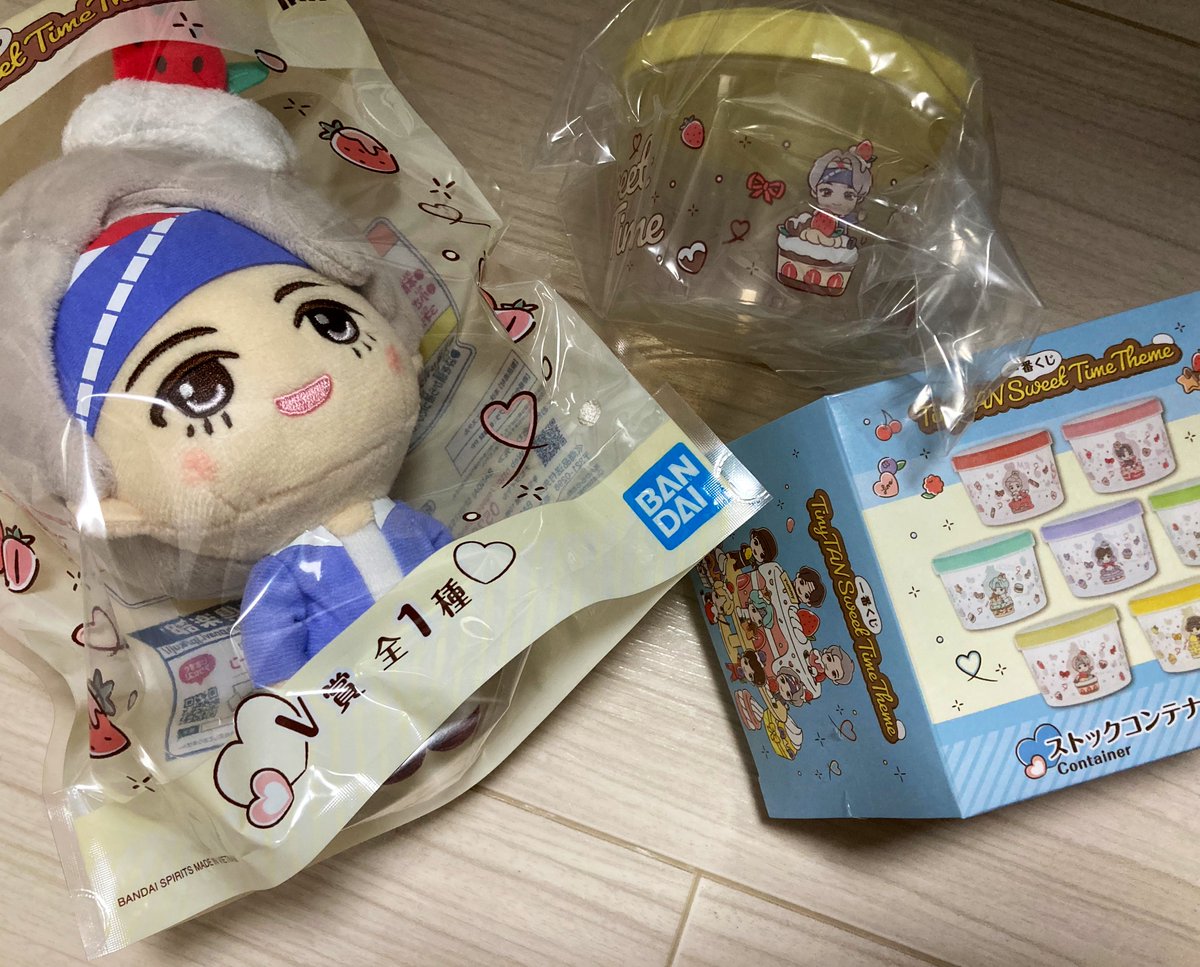 1番くじ　Tiny TAN  交換

譲　V賞 ぬいぐるみ

       ストックコンテナ  V

求　ジンくんorジミンちゃん

大阪での手渡しor郵送での交換お願いいたします。