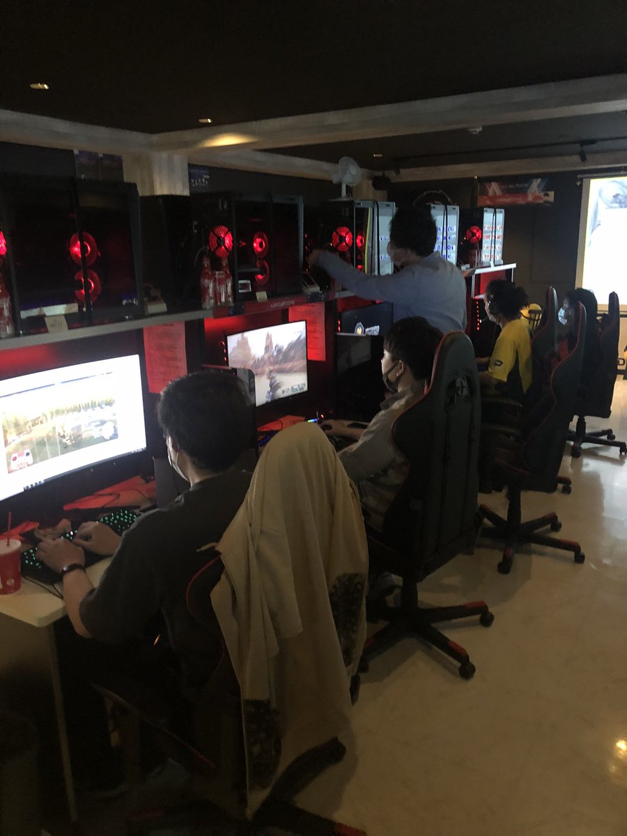 e-PS eSports Cafe tweet media