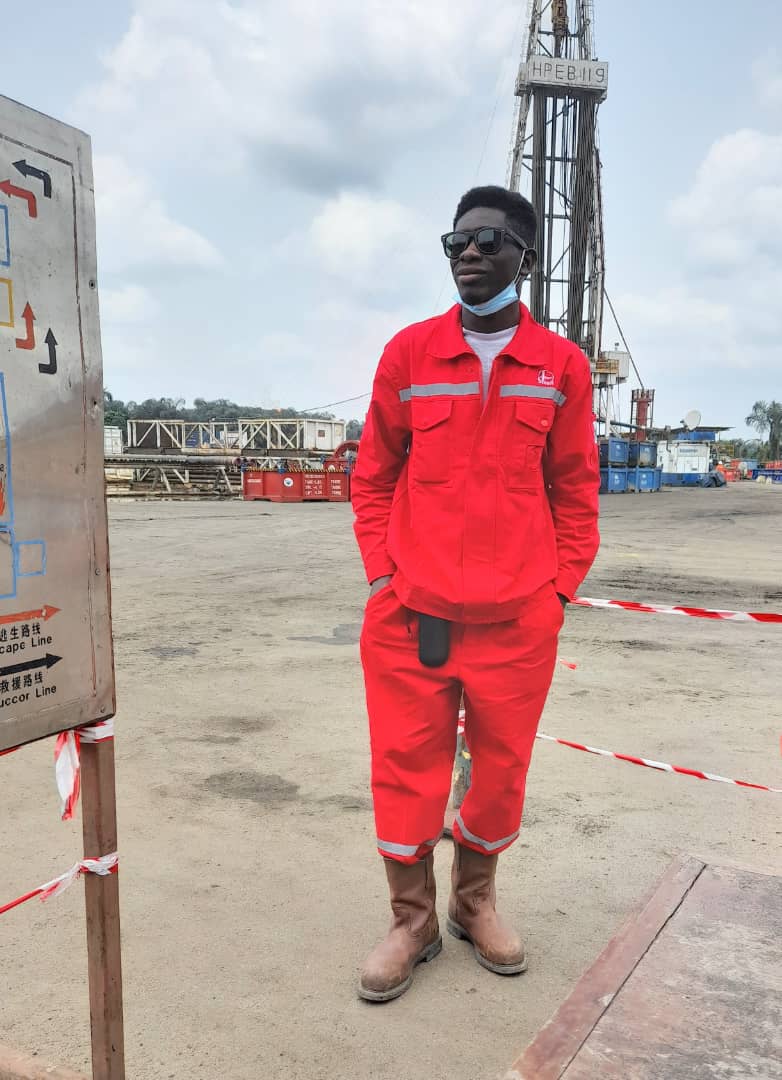 haygroup_ng's tweet photo. Our boss @Glow81939836 is live as we tweet!
Tweet at him and ask him anything!
He's a big fish in the Petrol-Chemical Industry, but known for maintaining a low profile..
Thank God for the @haygroup_ng project that's opened up his social Media life 🤣🤣🤣🤣🤣
#HAYGroup https://t.co/RkUaMMYcBv