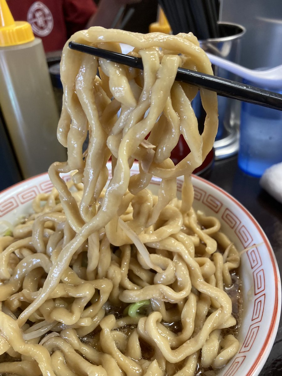 T82060333's tweet photo. 麺のおばけ https://t.co/yDRiA4CDrx