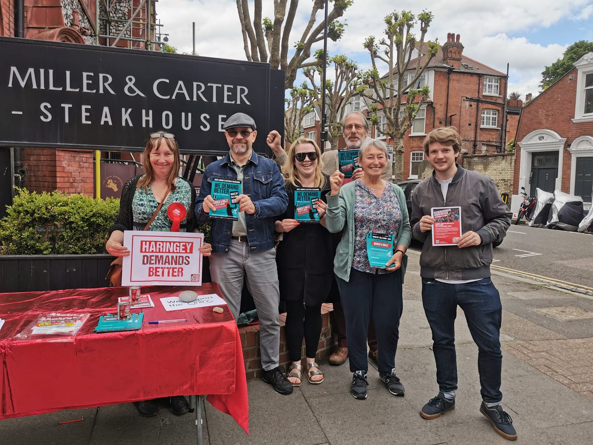 LabourTottenham's tweet photo. Great to see Comrades at Muswell Hill stall today, winning support for the TUC demo on the 18th June 2022 @LabourTottenham @LabourHWG @The_TUC #HaringeyDemandsBetter https://t.co/2dIWylkGOx