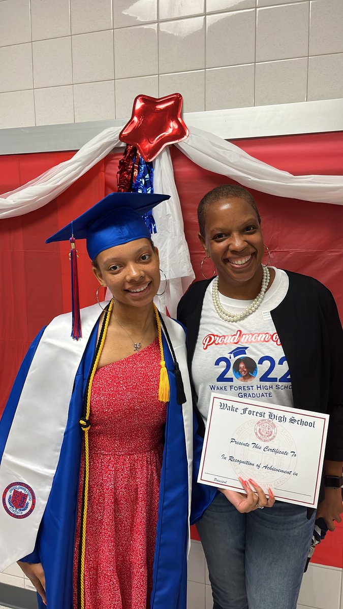 BellMichelleT's tweet photo. This was the first morning of the ENTIRE senior year that I didn’t have to say “Jay, you up”. 🙄😂 She set an alarm and everything to ensure she was on time for awards day ⁦@wakeforesths⁩. #countdowntograduation #senior22 #proudmama #WFHS #NCSTATEbound https://t.co/ogCTapaX0I