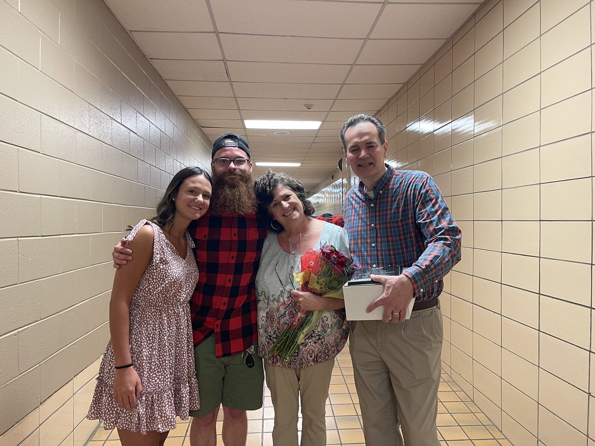 It is our privilege and honor to announce Mrs. Lauri Gunderman as LH Carpenter Teacher of the Year and WCS District Teacher of the Year! Mrs. G is SO deserving of this award! We are so lucky to have her as an early childhood special education teacher! 🖤🧡