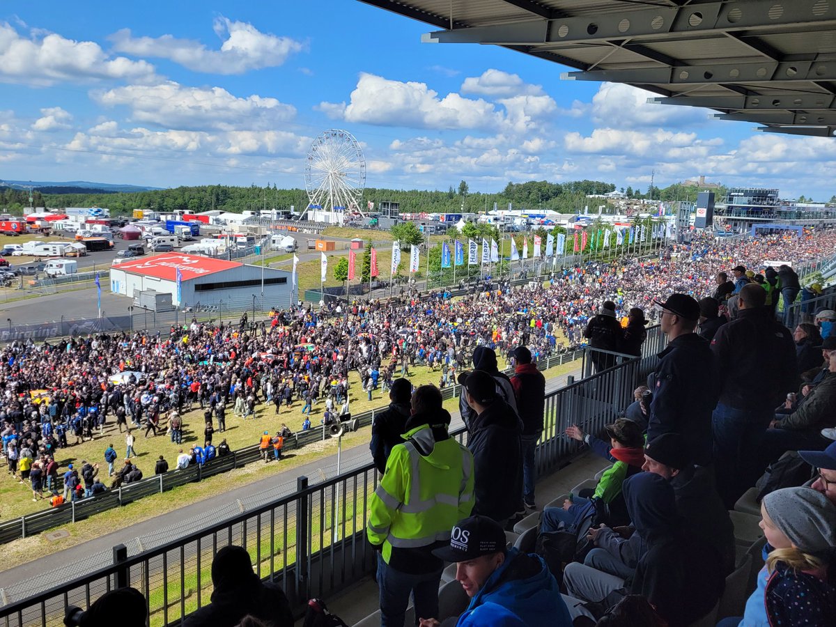 DominikStaib's tweet photo. Best race on this 🌍 💚
#24hNBR 

Good luck #1, #101, #12 https://t.co/BLFyCn2MwU