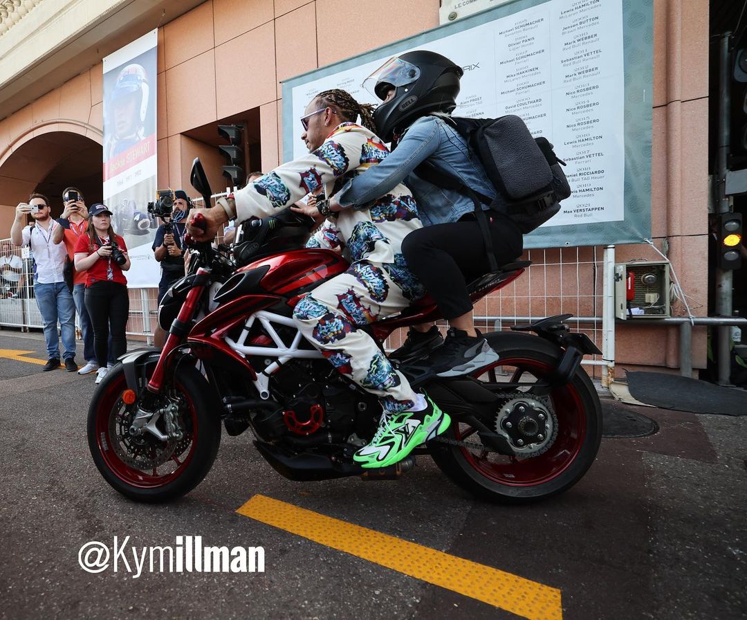 Kym Illman tweet media