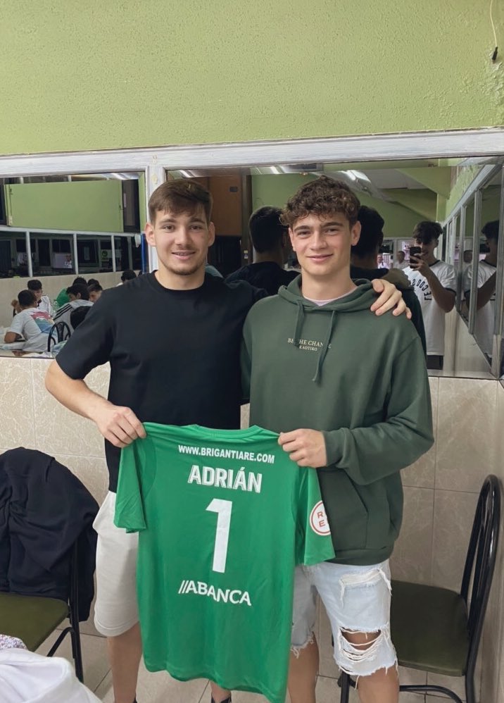 Después de 7 años, me toca despedirme del <a href="/UralEspanol/">Ural-Español c.f.</a> , agradecerles lo bien que me han tratado durante todo este tiempo. Os quiero 💚