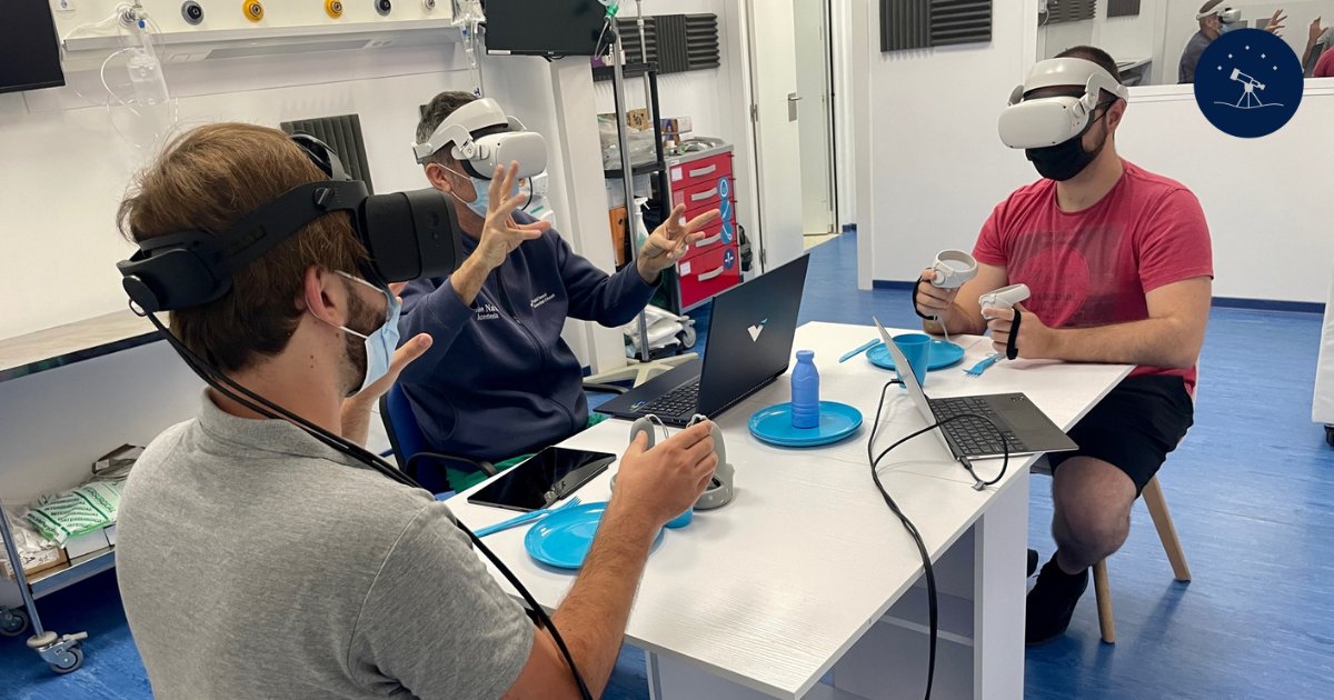 ScienceGTS's tweet photo. En @SimIAlicante ya están preparados para recibir el lunes al estudiantado de Colegio Santa Teresa y el IES Jorge Juan.
Los alumnos participarán en varias actividades durante su visita a @isabial_iis , entre las que se encuentra una experiencia de RV.
@GVAsanitat @GVAsalualicante https://t.co/kVz6pxDQAQ