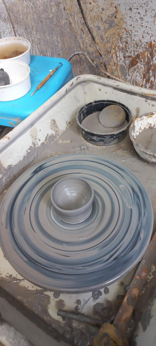 RohinaT's tweet photo. Centering is a hard skill to learn in pottery. Even harder in life. Despite the shaky hands, I am happy to say that I have become less wobbly over time. 👌 https://t.co/7n8eKqIRxU