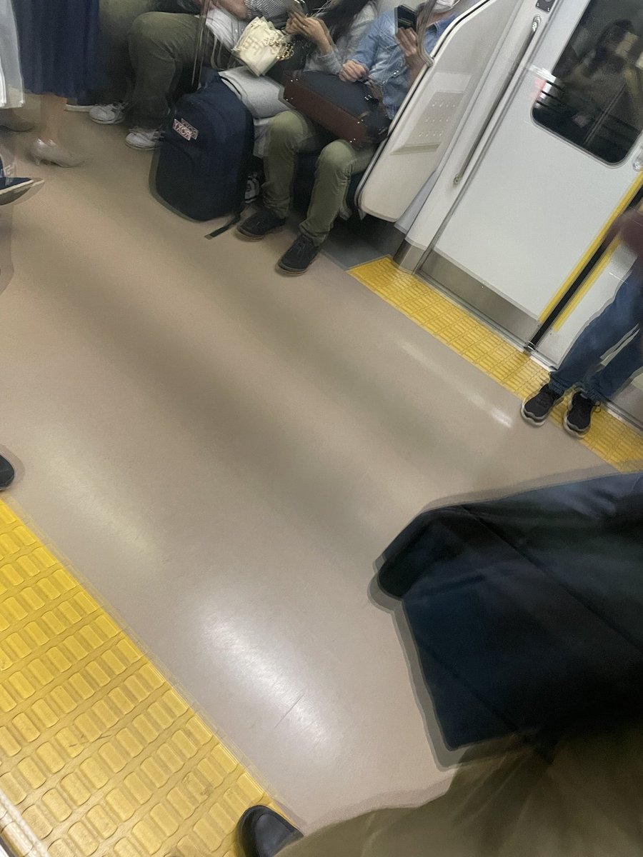 mytooFTR's tweet photo. 世界の車窓より…
ふー仕事終わったZ
銭湯行くか迷う〜サウナ入りてー
#しごおわ
#グッジョブ
#酒飲みたい
#traim https://t.co/4DSzVaeVgW