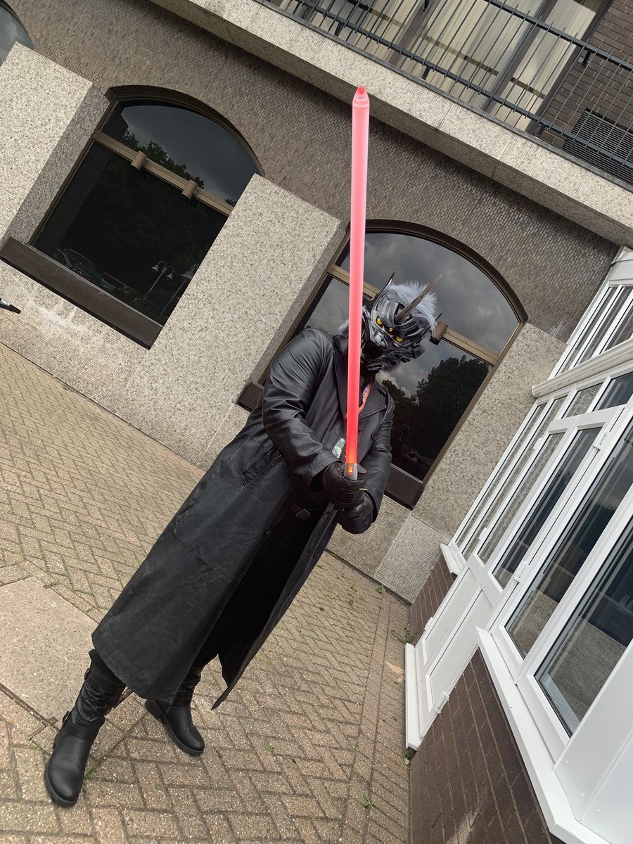 Spotted the amazing <a href="/TheRealZenAku/">Zen-Aku</a> ! #ConFuzzled #Cfz