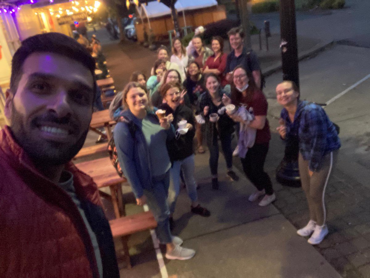 meg_heins's tweet photo. #GLASS2022 was such an amazing and worth-while experience!! thanks to @osumgr for hosting all of us this past week!!! ❄️💕
#polarscience #CoreCamp https://t.co/PskSIgq4dG