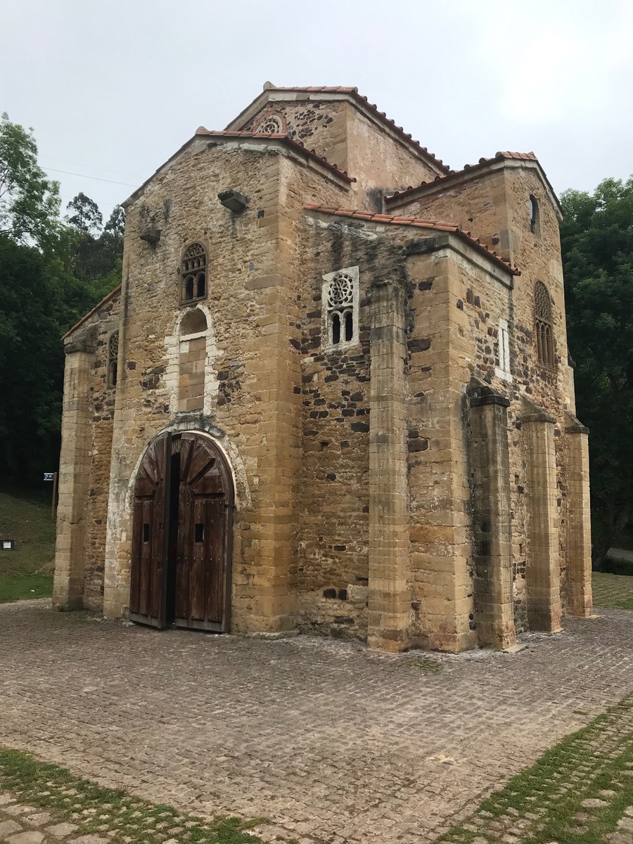 S Julián, S María, S Miguel, The 3 IX century chuches in Oviedo, Spain. all visited in one bike ride. <a href="/ChurchPorn/">ChurchPorn</a> <a href="/friendschurches/">Friendless Churches</a>