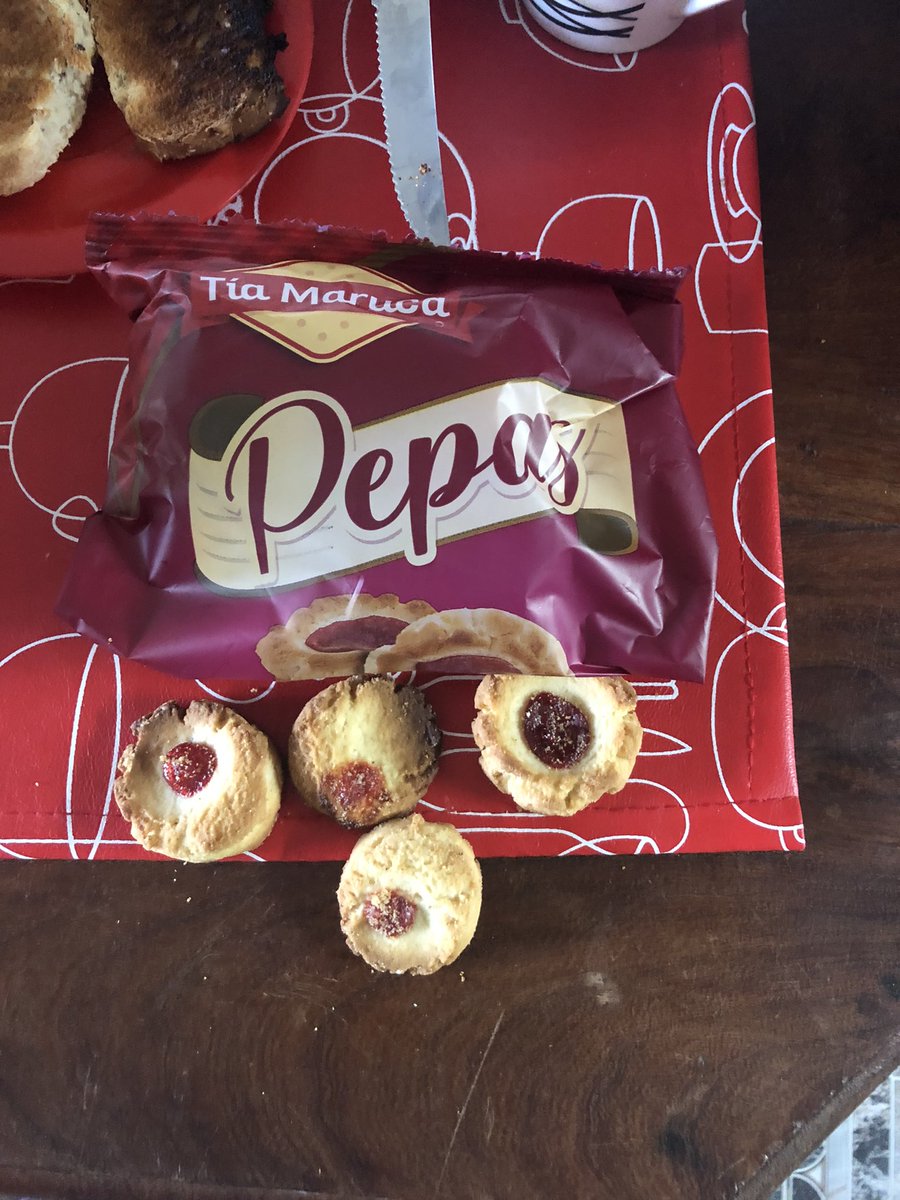 mateogutz's tweet photo. @tia_maruca que frustración pasar de unas galletitas dignas de hace un par de años, a esto. Me siento estafado https://t.co/l4SwVlpBOZ