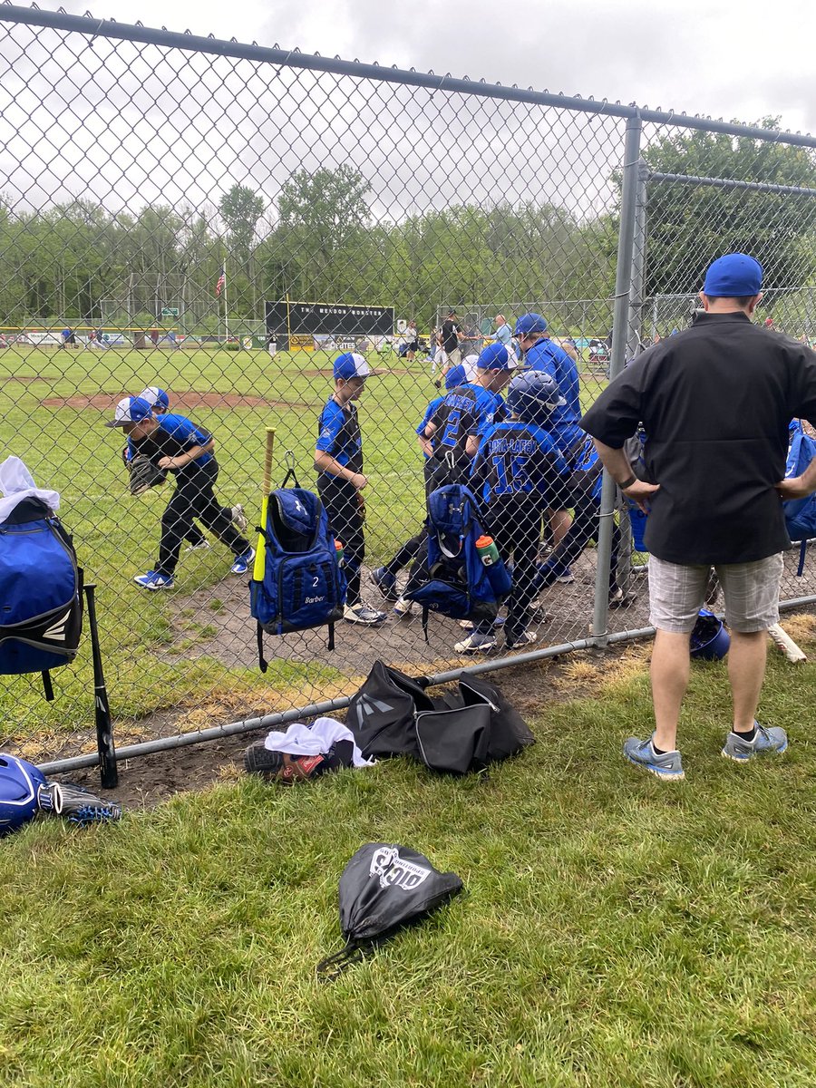 misscomboAP's tweet photo. Got to see some of my kids at the Mendon Memorial Day Baseball Tournament! There were lots of great hits and even better plays being made! Way to go, Bisons! 💙⚾️🤍 #hillschool #fourthgradecrew https://t.co/jlJiLODGn6
