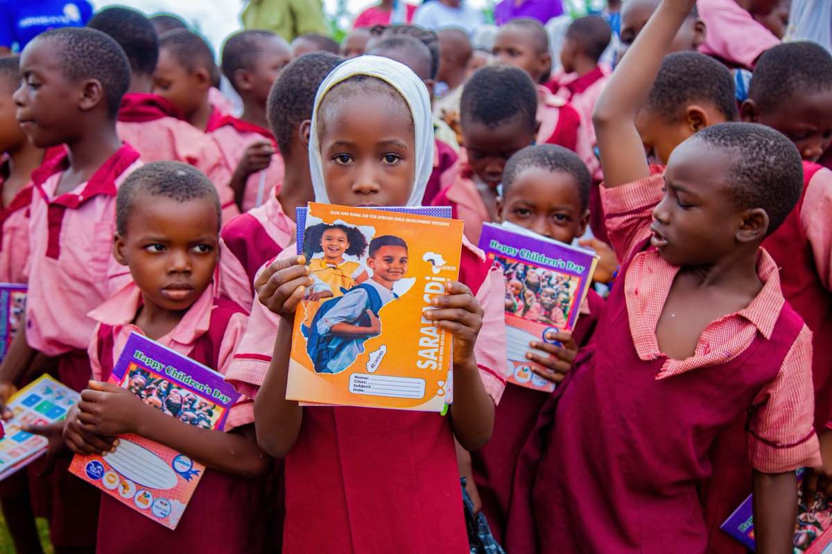 Sarafacdi's tweet photo. 1/3
Irasa Community Primary School Outreach in celebration of Children's Day. 
On 26th May 2022, our team visited Irasa community primary school in collaboration with @thechisomstephe, @ctfoundatn, and @baciimpacts initiative to create equal learning opportunities for every https://t.co/UtBirAp4TH