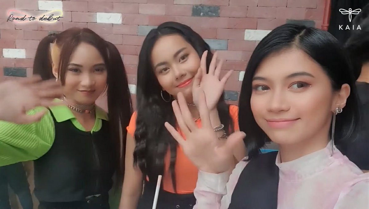 kaiamananpics's tweet photo. power puff girls cutieeππ¦π
KAIA RoadToDebut EP3
#KAIARoadToDebut #KAIA
#KAIARoadToDebut_EP3
@KAIAOfficialPH #KAIA_ALEXA
#KAIA_CHARLOTTE #KAIA_SOPHIA https://t.co/azQWSb0CDv