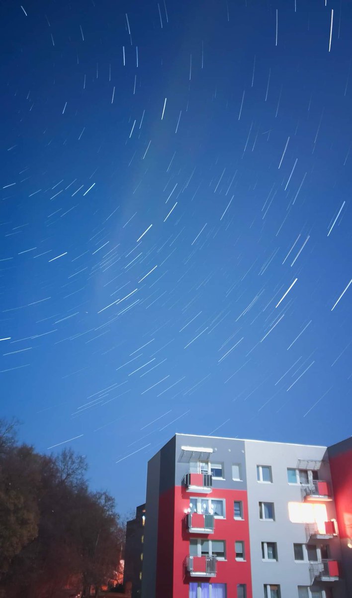 promorl1's tweet photo. First try making #startrails with #realmegtmasteredition 
.
.
#photography #STARS #Astrophotography https://t.co/hdEkuHMVja