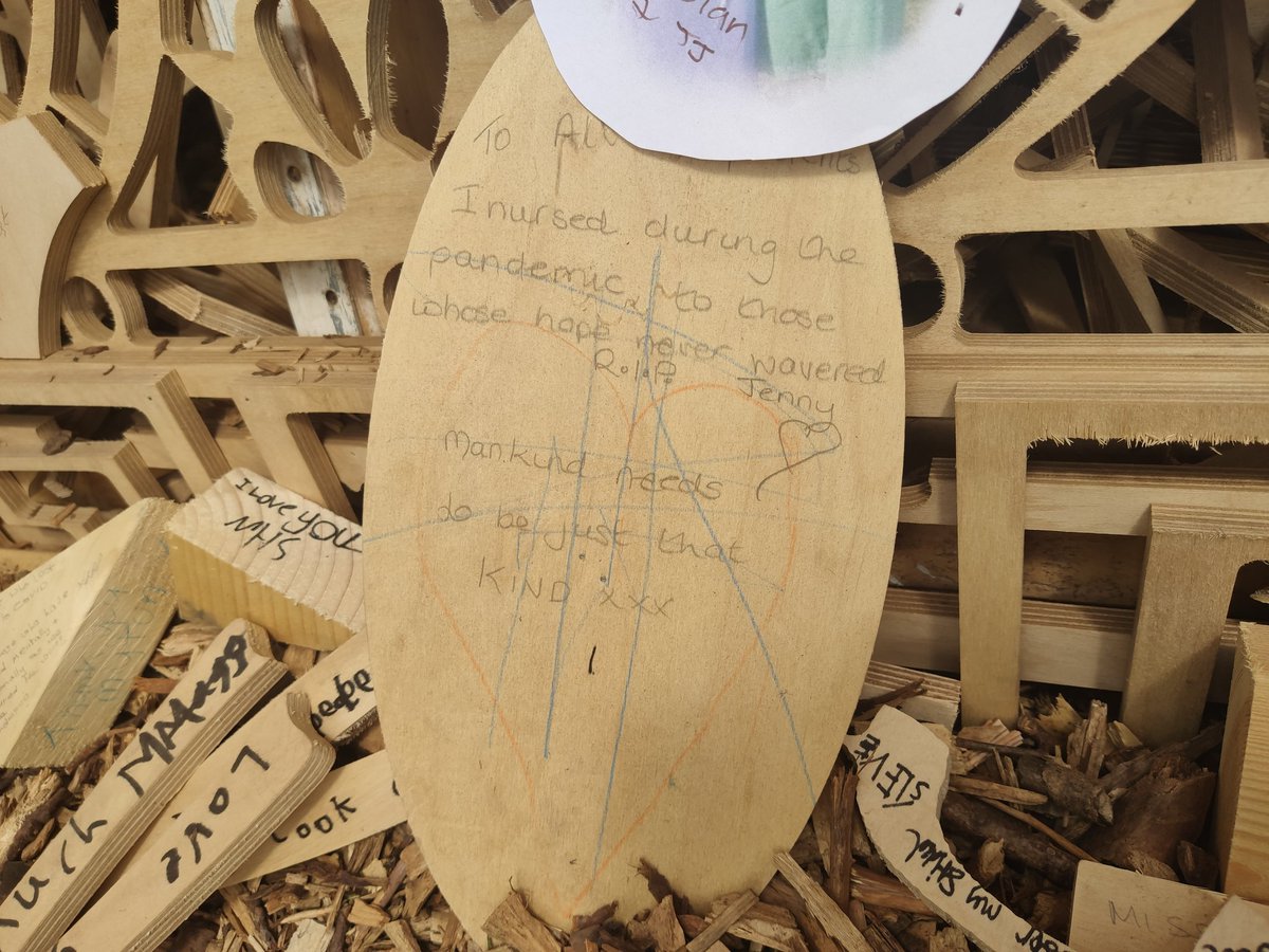 This was incredibly moving. Thank you <a href="/ArtichokeTrust/">Artichoke</a> and @ImagineerUK. 

I've been extraordinarily fortunate not to have lost people over the last couple of years, but Sanctuary will stay with me.