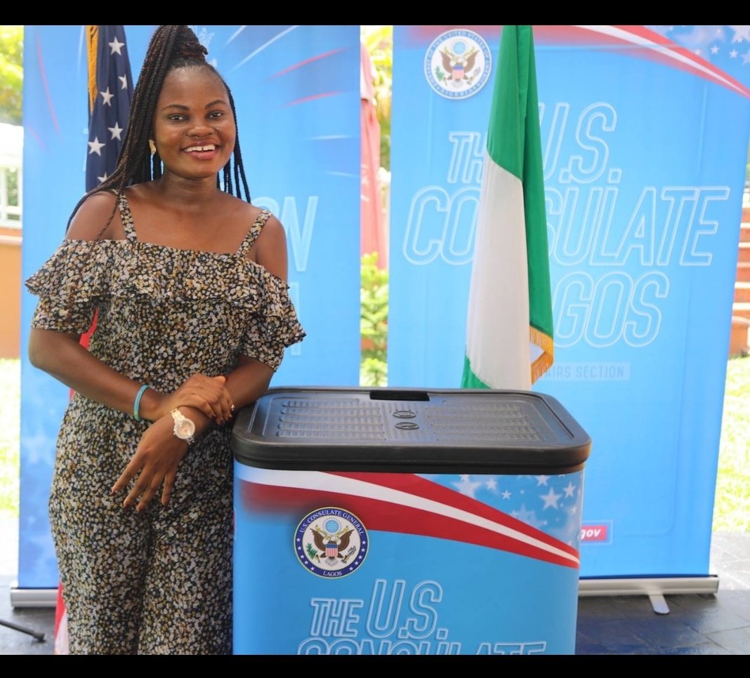 OladunjoyeBles1's tweet photo. I joined Acting U.S. Consul General, James Suor and media professionals at a Luncheon in honor of key Nigerian media representatives.

It was hosted by @USinNigeria, in collaboration with @Mediacareerngr  as part of the month-long activities to mark the #worldpressfreedomday2022 https://t.co/eZ7UlrJQm6