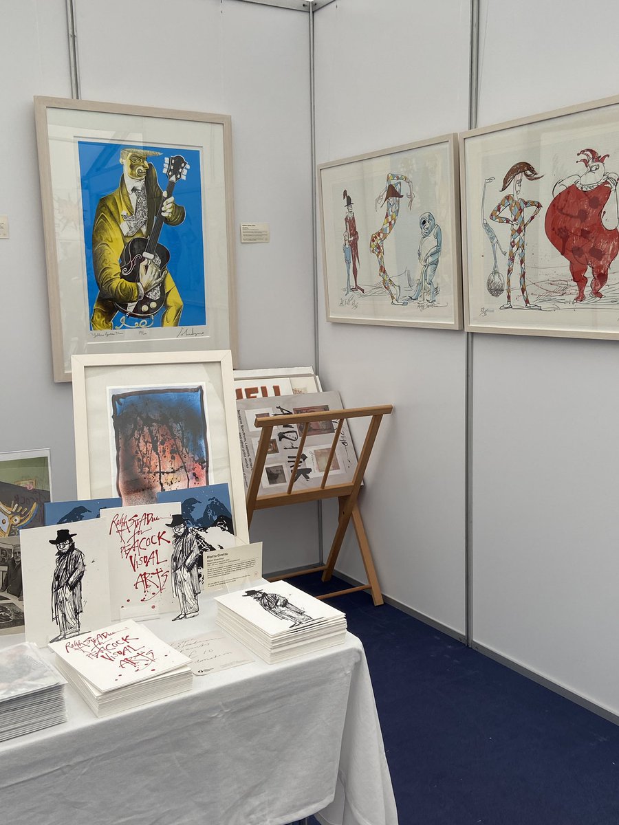 nrea_rea's tweet photo. Saturday afternoon shopping #kelvingrove @gcaf2022 with @PeacockVisArts @SteadmanArt #JohnByrne https://t.co/GMd5fvEZYG