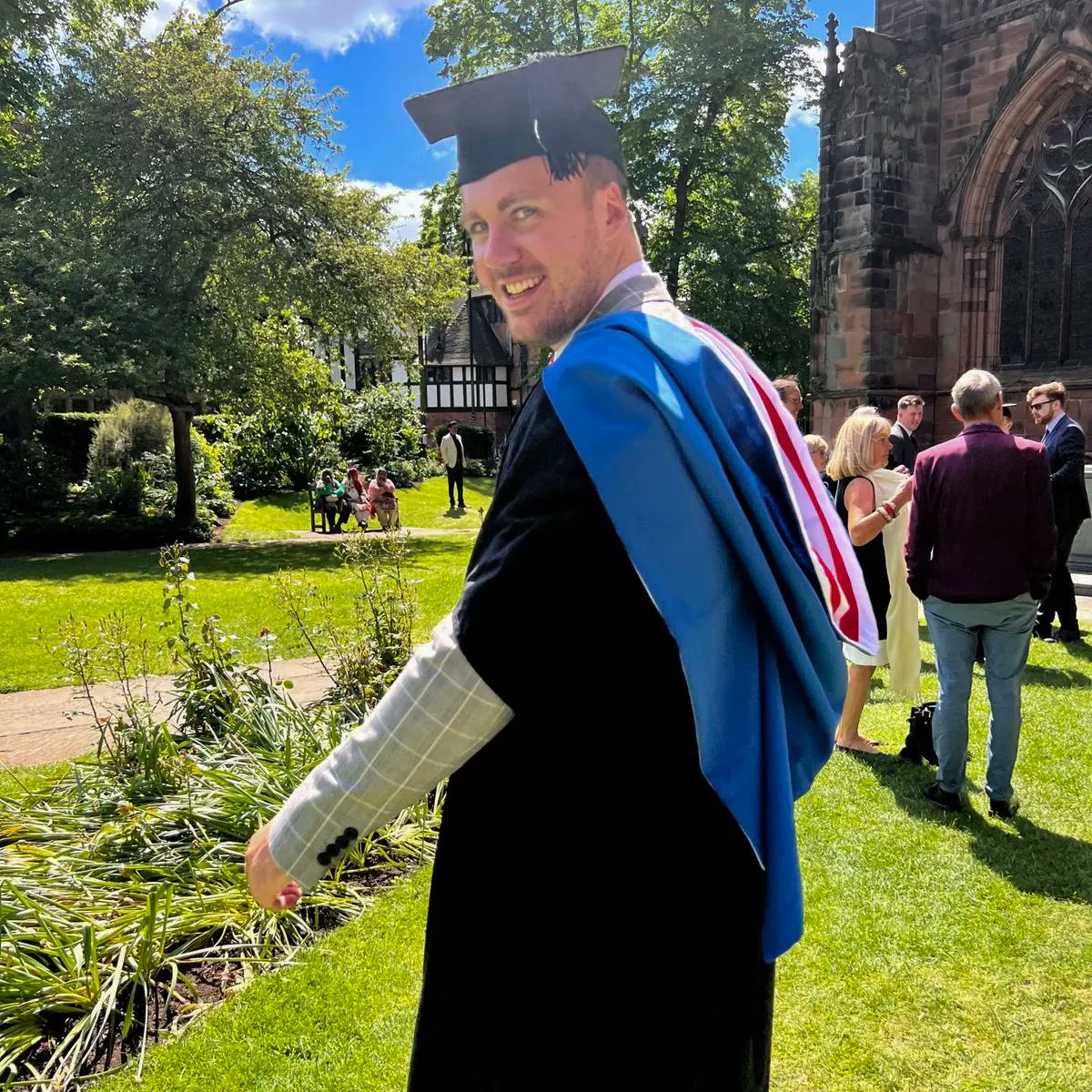 Aaron Hall tweet media