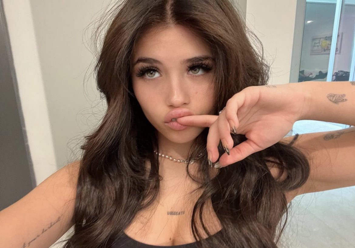 worship_megan's tweet photo. i’m smarter, sexier, and more superior than that silly little wife of yours. Worshipping me is the closest you’ll ever get to pleasing me .

Catfish | Findom | Paypig | Scam kink | Brat | Loser | Beta | Humanatm | foot fetish | Cash slave | https://t.co/gEWKjaWnYo