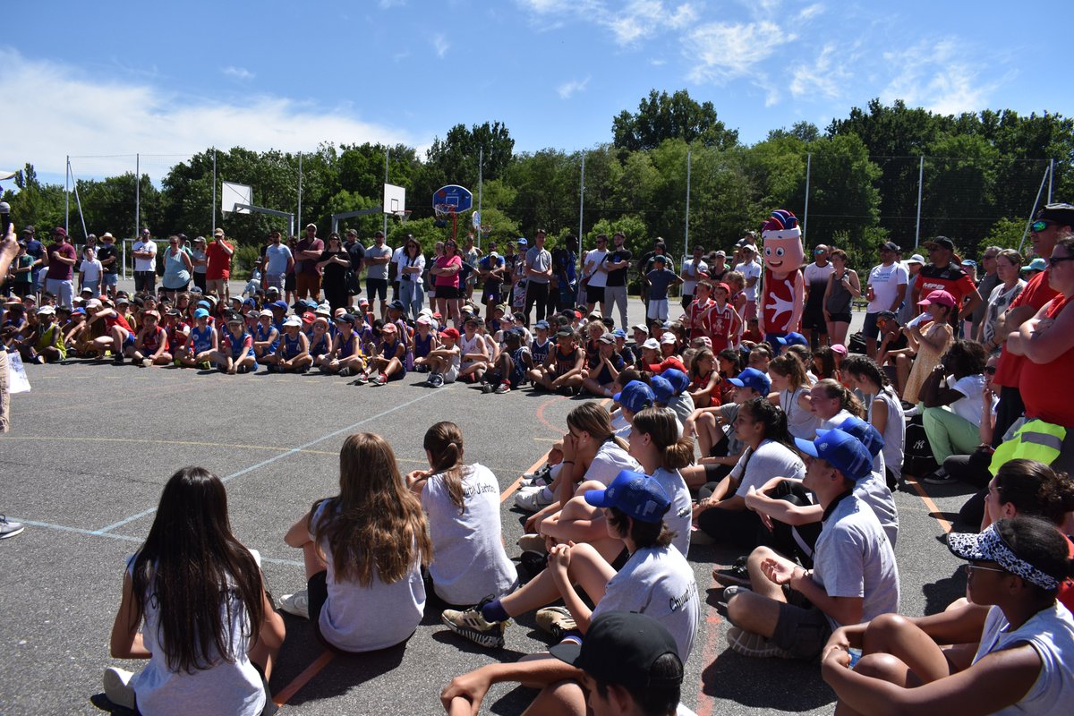 Comitebasket31's tweet photo. Fin d'une belle journée au Fousseret pour les FNMB U9
Rdv demain à Muret avec les U11.
#fnmb #comite #basketball #basket #hautegaronne #fête #minibasket https://t.co/ITxOGR8SLA