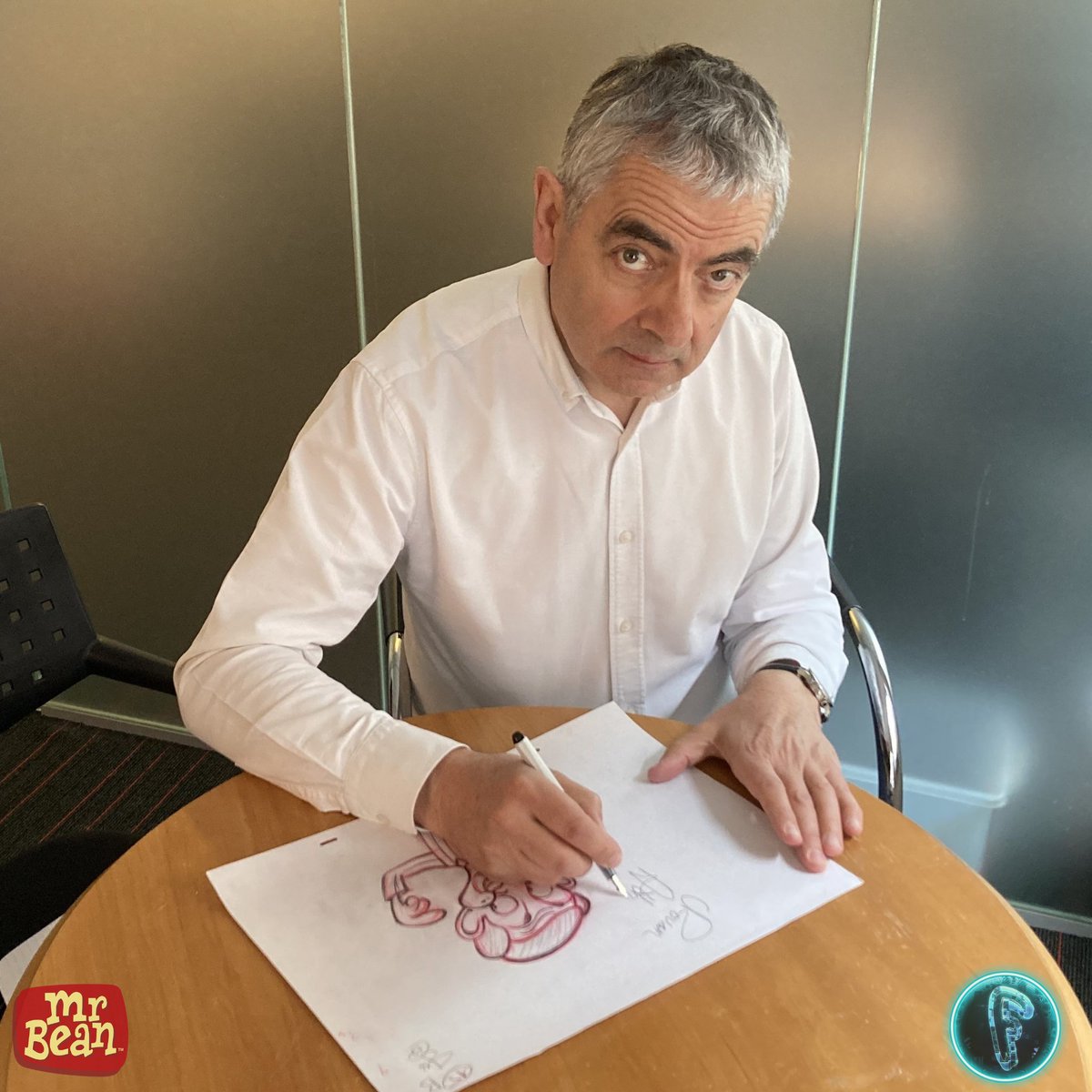 fomo_lab's tweet photo. 🚨Rowan himself has entered the building👀

1 lucky winner will be sent a physical SIGNED drawing from the OG animated series by the lead illustrator - SIGNED BY ROWAN!👀🔥

Details in Discord👀➡️https://t.co/QB3ZshO87Q

#NFTCommunity #NFTProject #mrbeannft https://t.co/LJAIkjSElJ