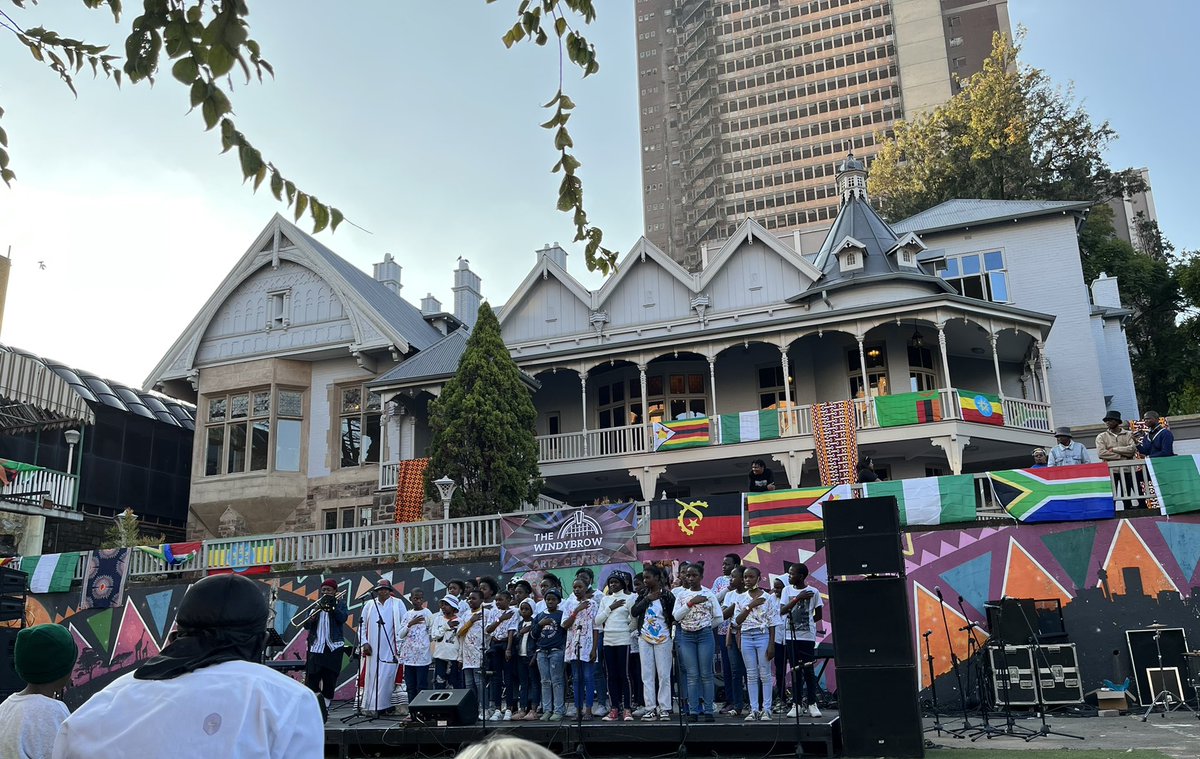 Dr Katharine Low tweet media