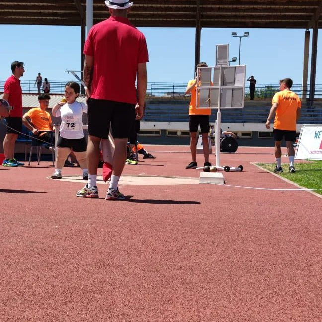 FESAVALENCIA's tweet photo. Gran experiencia del #EquipoFesa en el Meeting Internacional de Hospitalet! #Atletismo 🥉🏆🔝 https://t.co/3cFl3MA6L8