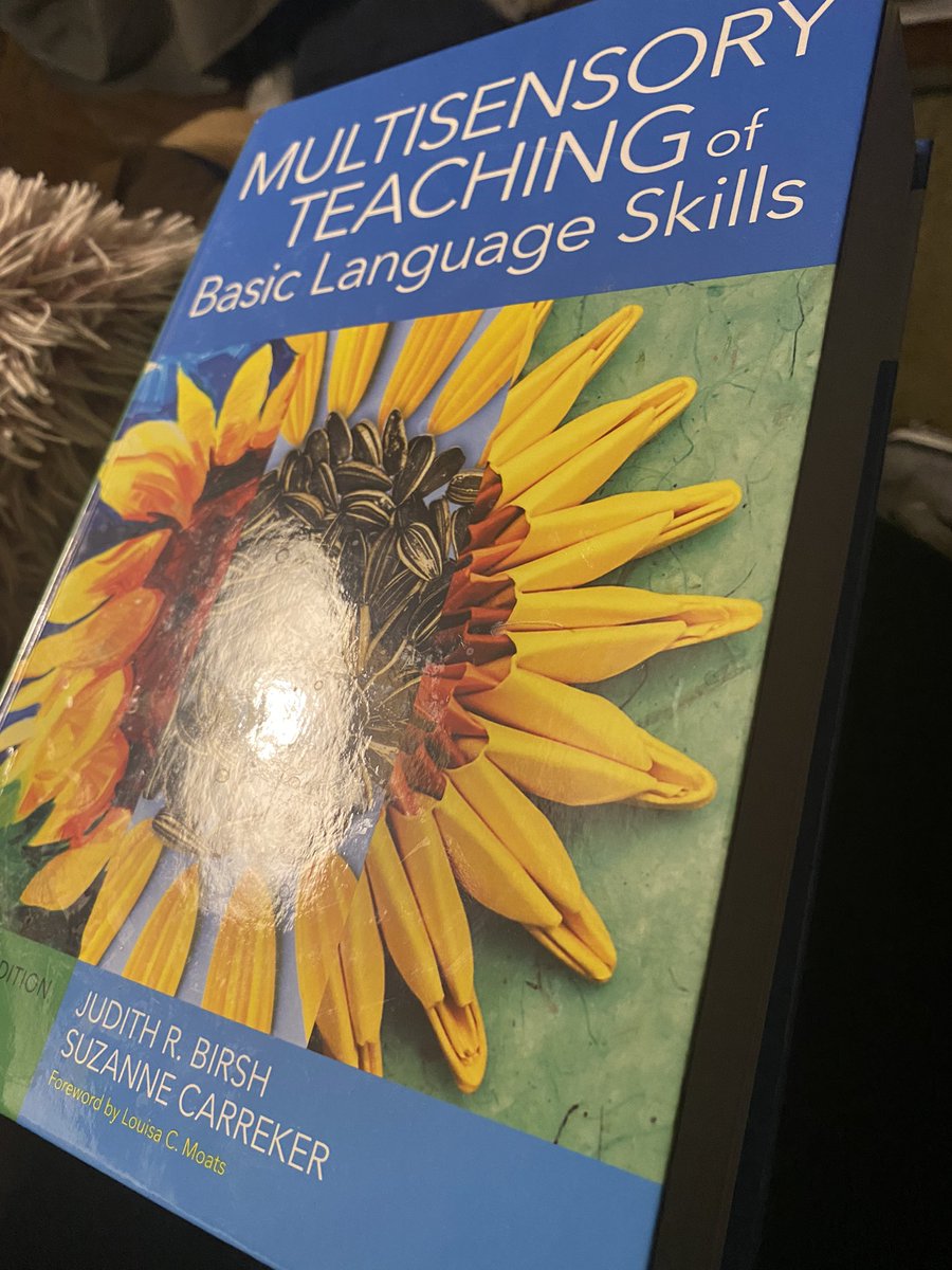 Mrs_SDowning's tweet image. First day of summer. Starting off with some light reading. #Reading #literacy #multisensoryteaching #OG #dyslexia #summervacation