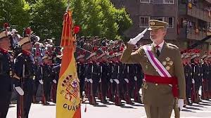 observ_militar's tweet photo. #CISDE les desea feliz #DIFAS22 con un recuerdo especial a nuestros soldados y marineros de misión en el exterior. Gracias por vuestro servicio. 🇪🇸 https://t.co/1Gz51hsTbx