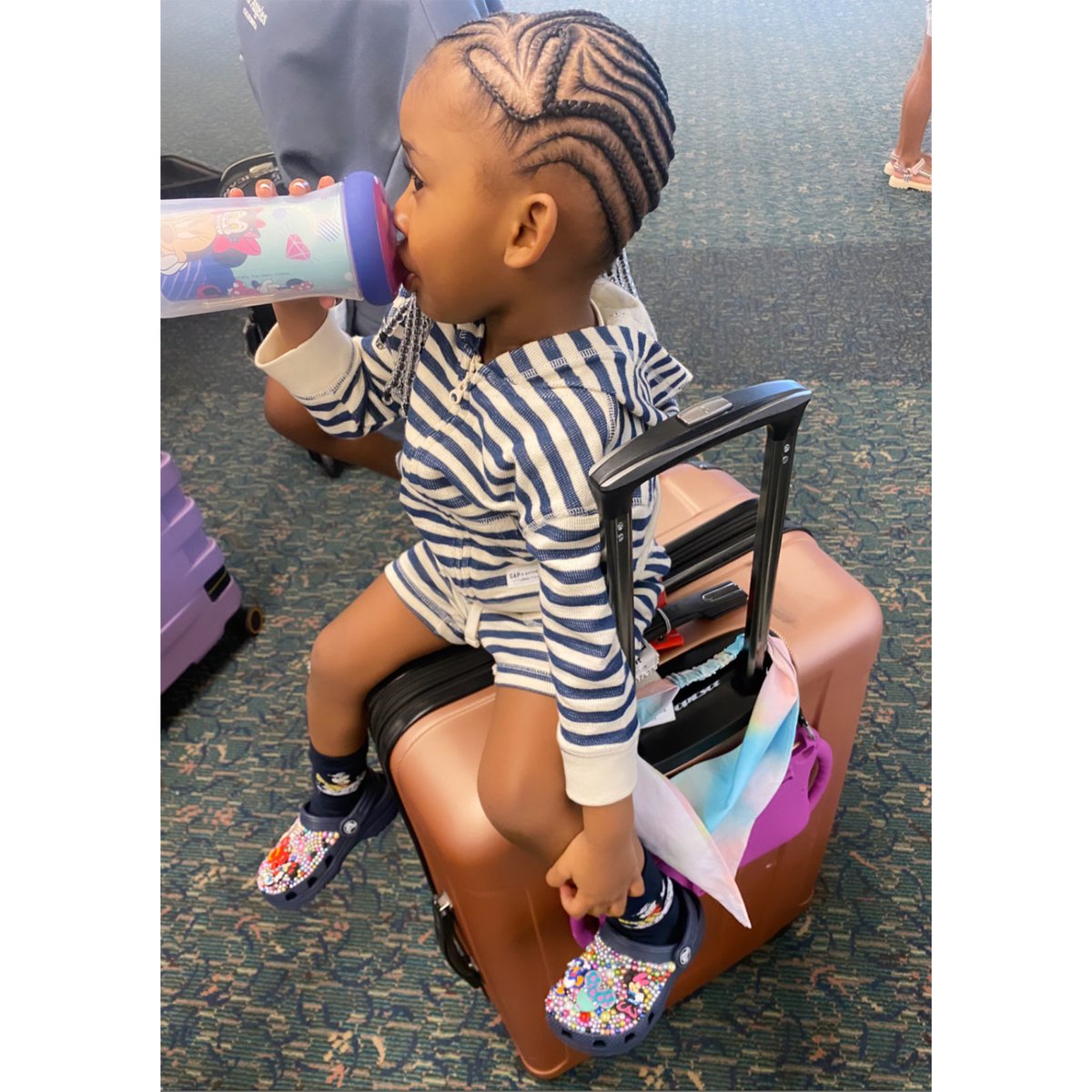 GIRLMOMxB3's tweet photo. Let’s take a trip to Disney World Bossy🥹🥰.. #FirstplaneRide💕 https://t.co/JJ3wq4a5YA