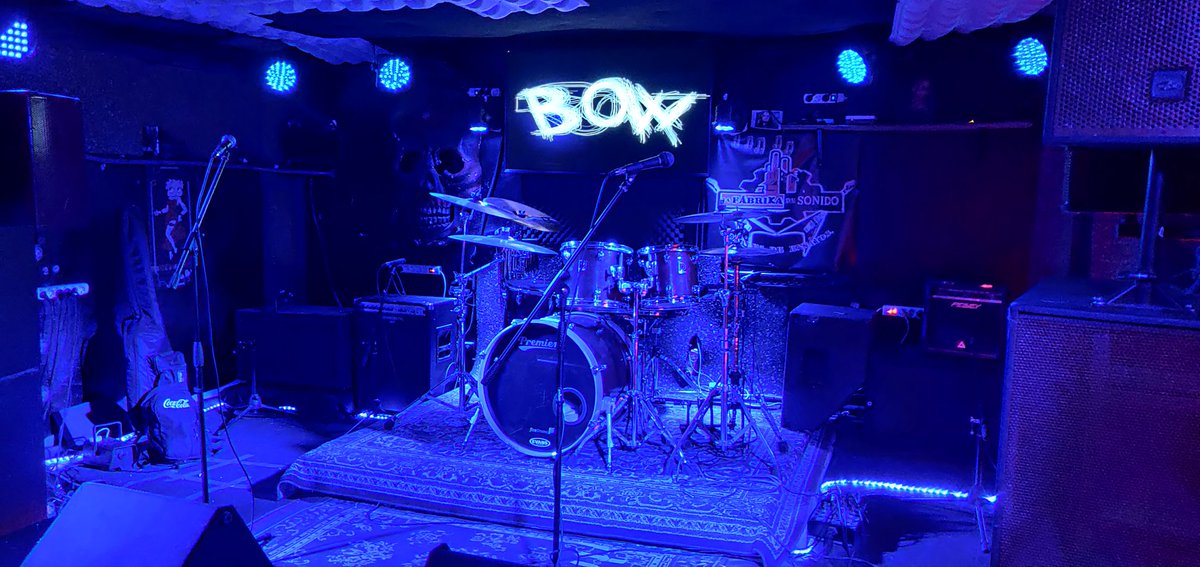 BowOfficialBand's tweet photo. Vamooooo!!! https://t.co/lA0O6B7EGE