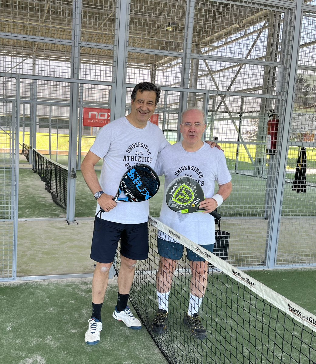 Constituida la Asociación AJODE (Abuelos Jóvenes y Deportistas) con un gran torneo de pádel y almuerzo
<a href="/chusluengo/">Chus Luengo</a> @vespa_extreme <a href="/RnasoAns/">Rafael Ansó</a> <a href="/hkhampp/">Helmut K. Hampp</a>