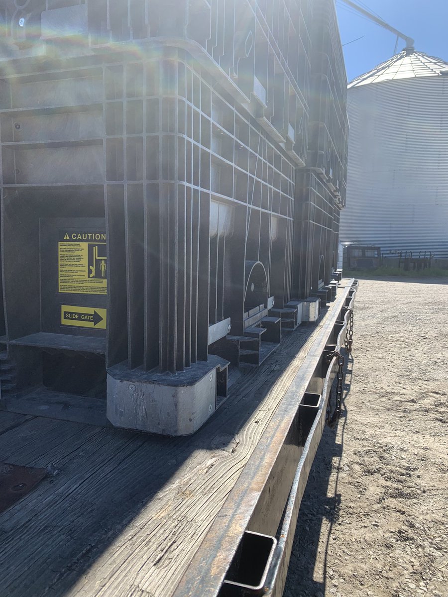 Morning of bean deliveries! <a href="/PioneerSeeds/">Pioneer Seeds U.S.</a> #e3 #plant22 #HappyMemorialDayWeekend