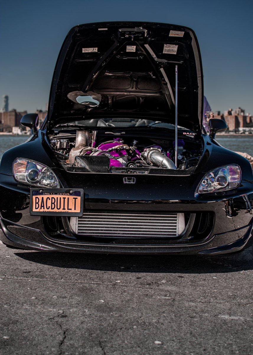 funnybeast33's tweet photo. Morning guys hope you have a great morning just going to drop some pictures here for you guys to hit that love button lol #s200 #hondas2000 #s2k #carporn #carmeet #carsandcoffee #carphotography https://t.co/BM33eDGd7W