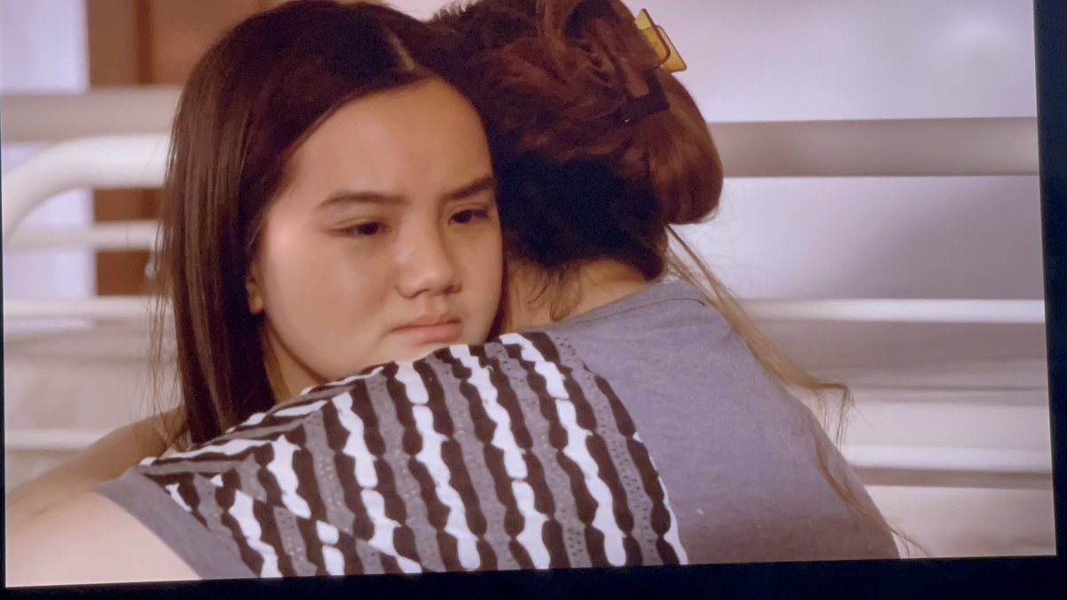 hannahblhda_'s tweet photo. Young Jane Marasigan #Lovein40Days LOVEIN40DAYS IWANT PREMIERE https://t.co/5QJ6l31XfH